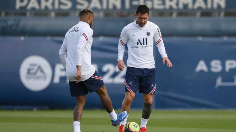 PSG neemt sterspelers Lionel Messi en Neymar op in selectie voor start Champions League