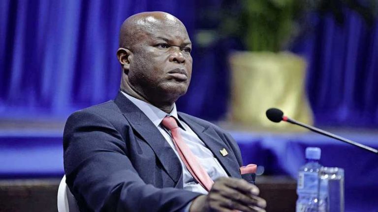 Vicepresident van Suriname stelt zichzelf op in CONCACAF League