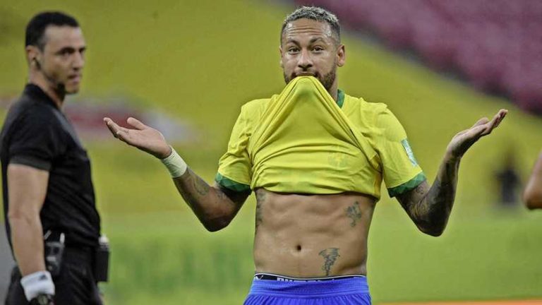Neymar klaagt over gebrek aan respect: ’Dit is niet normaal en het gebeurt al heel lang’