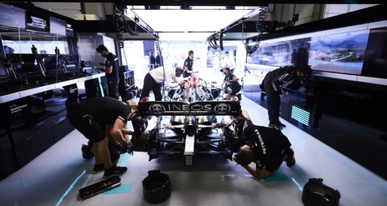 Wolff: ‘Hamilton heeft dit jaar misschien geen motorwissel meer nodig’