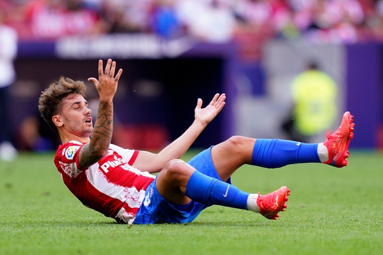 Félix eist negatieve hoofdrol op bij worstelpartij Atlético met Bilbao