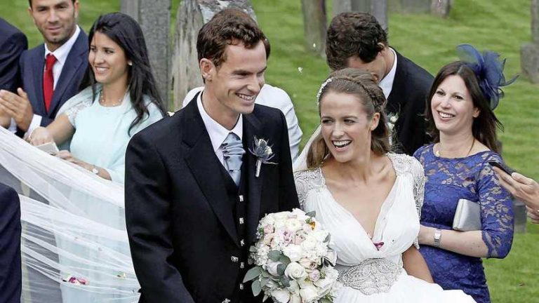 Andy Murray zoekt trouwring en stinkende schoenen