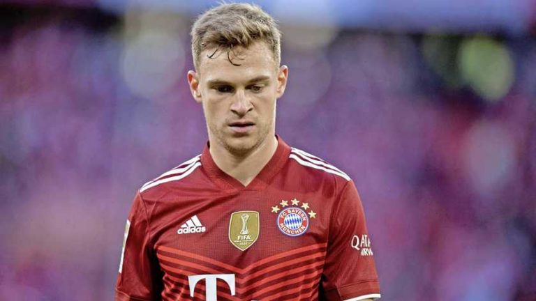 Ongevaccineerde Joshua Kimmich krijgt bijval van Bayern München-iconen