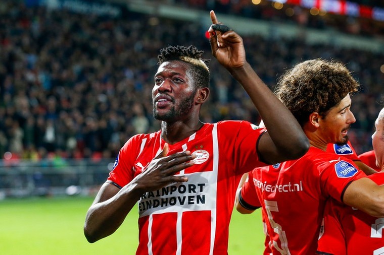 Scorende Sangaré trekt bloedvorm door bij nationale ploeg
