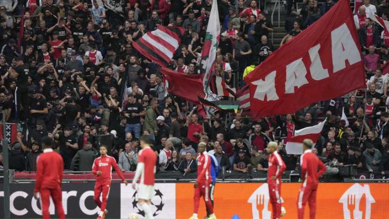 Ajax in Champions League zonder supporters naar Besiktas