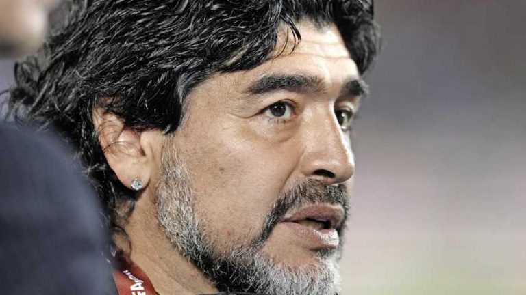 Advocaat Diego Maradona: ’Slechte medische behandeling oorzaak van overlijden’