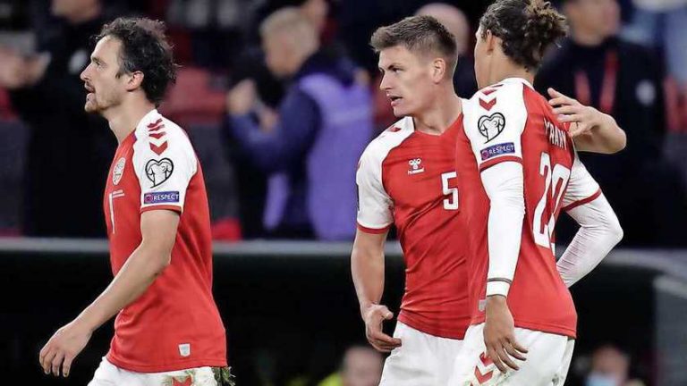 Foutloos Denemarken pakt WK-ticket, Qatar ver weg voor John van ’t Schip