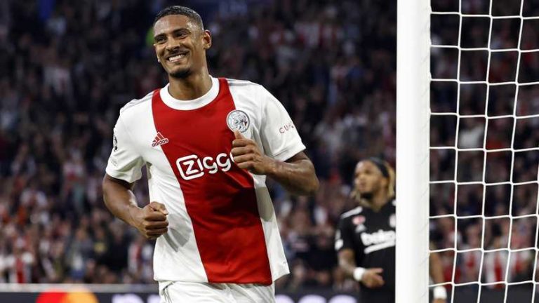 Sébastien Haller over CL-record: ’Je denkt altijd aan de goals die je niet maakt’