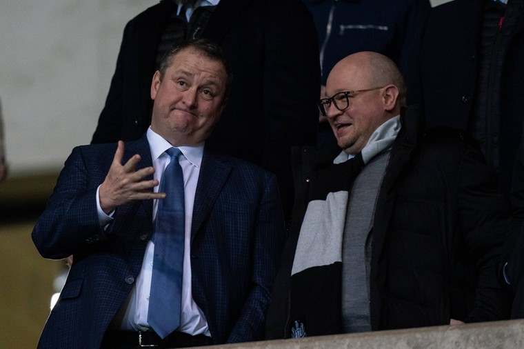 ‘Mike Ashley vindt snel een nieuwe club na verkoop Newcastle United’