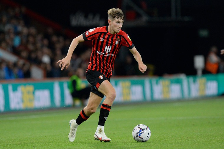 Wales en Bournemouth leven mee met door kanker getroffen Brooks (24)