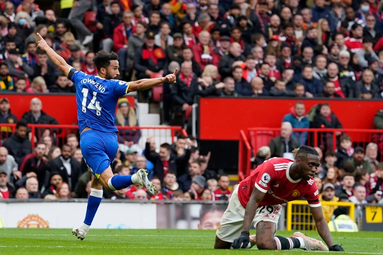 Everton frustreert United en invaller Ronaldo met haarfijne counter