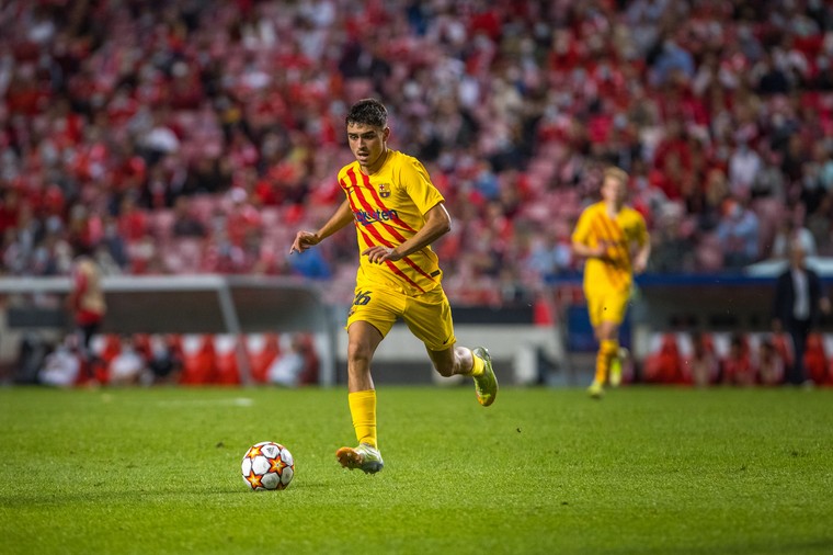 Toptalenten lijken toekomst aan geplaagd Barcelona te verbinden