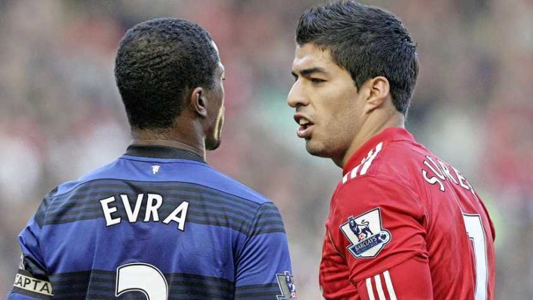 Patrice Evra wilde Luis Suarez aanvallen op straat