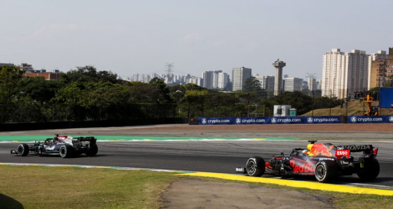 Verstappen: ‘Was een mooi gevecht, maar we kwamen net wat snelheid te kort’