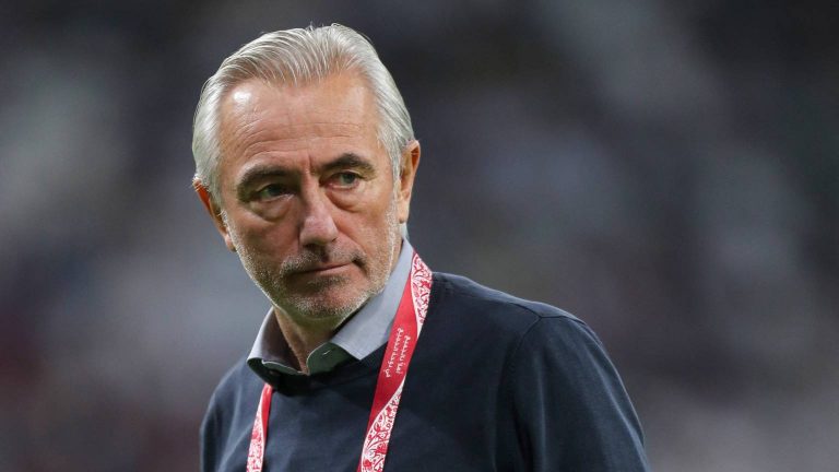 Van Marwijk en Emiraten mogen nog hopen op WK-deelname na winst op Libanon