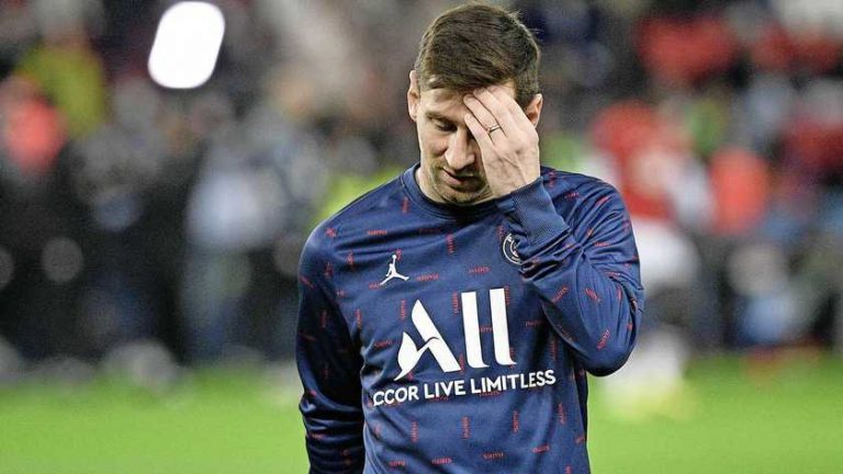 Heibel in Parijs? PSG-directeur uit ongenoegen over Lionel Messi