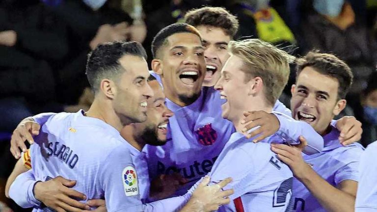 Memphis Depay en Frenkie de Jong bezorgen Barça zege bij Villarreal