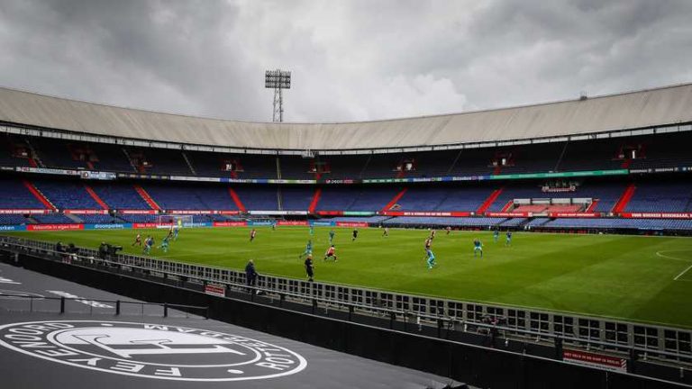 KNVB bevestigt: Eredivisie-wedstrijden niet uitgesteld en dus zonder fans