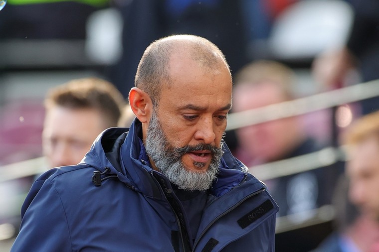 Tottenham grijpt in en ontslaat manager Nuno
