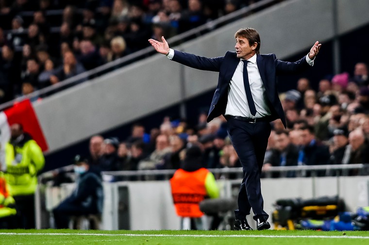 ‘Conte drukt zijn stempel bij Spurs met opvallende maatregelen’