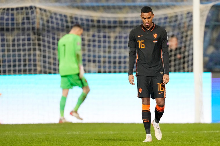 Oranje geeft het helemaal weg en zit nog vol in WK-spanning