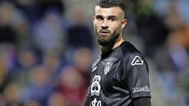 Heracles-voetballer Rai Vloet opgepakt na dodelijk ongeluk op de A4