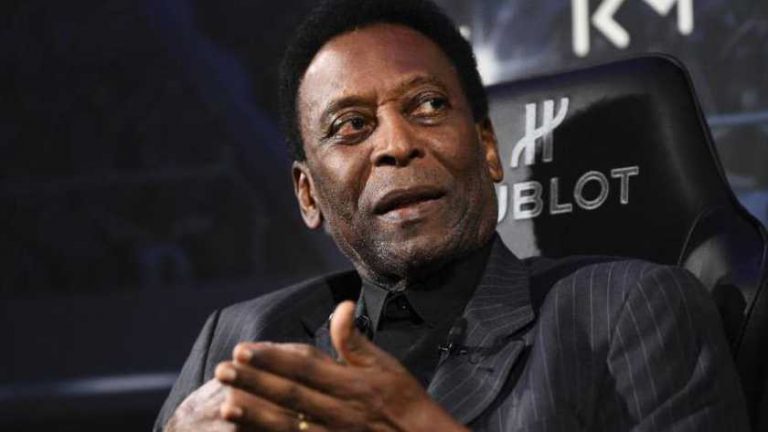 Voetballegende Pelé behandeld aan tumor in dikke darm