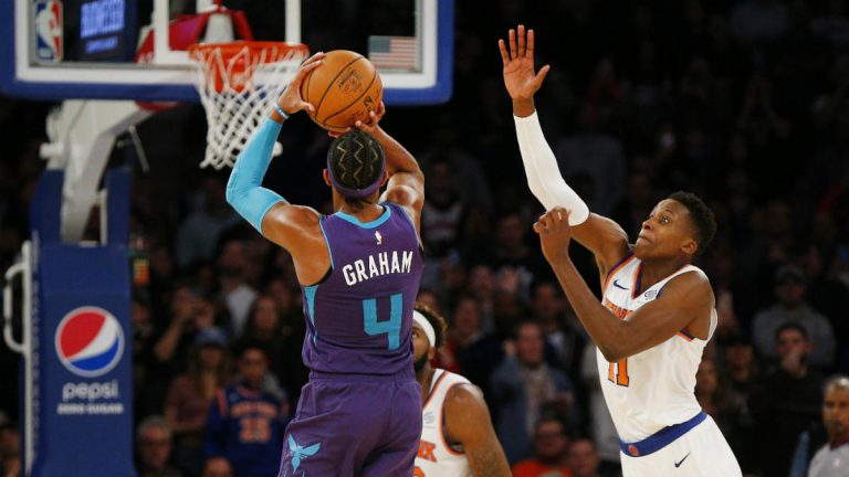 Sensatie in NBA: Geweldige buzzer-beater Devonte’ Graham