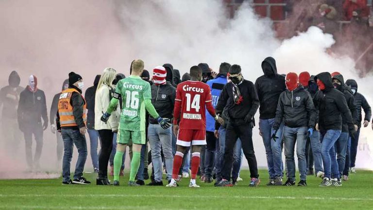 Rest van het jaar geen fans van bezoekende clubs meer in België