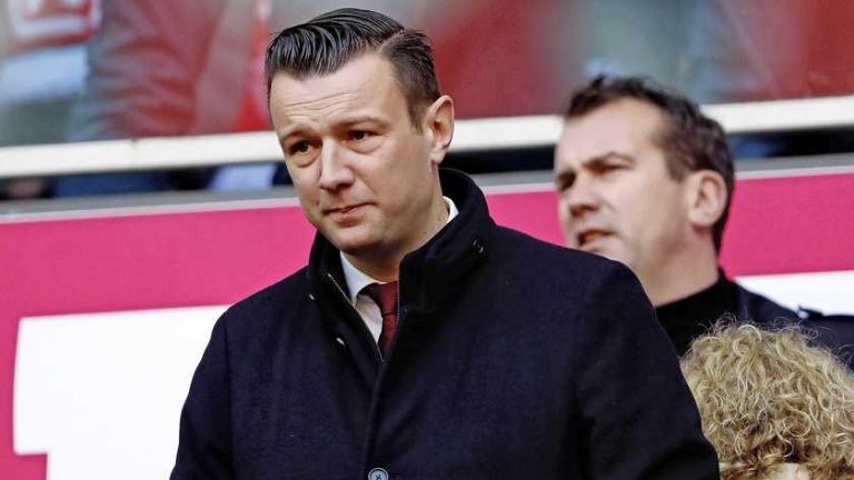 Ajax slaat directieslag: na Marc Overmars tekent ook commercieel directeur Menno Geelen bij