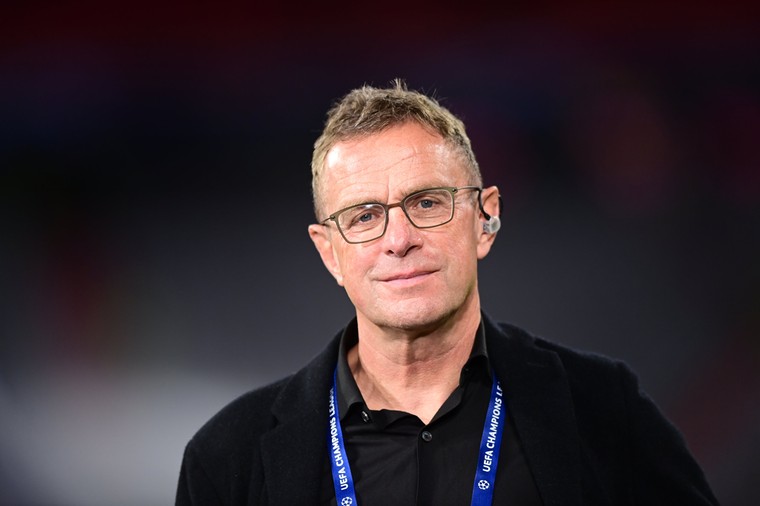Rangnick bespreekt transferplannen United, Van de Beek hoeft niet te vrezen