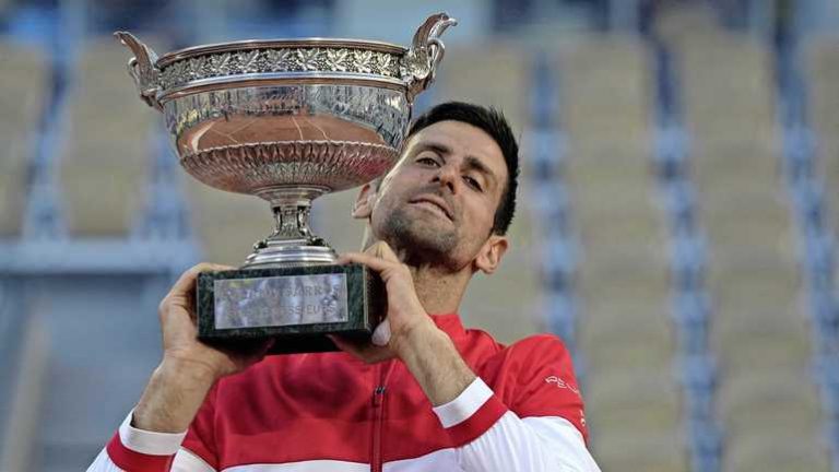 Ongevaccineerde Novak Djokovic mag tóch nog hopen op deelname aan Roland Garros