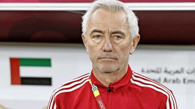 Bondscoach Bert van Marwijk houdt zicht op WK in Qatar