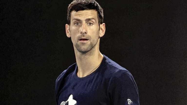 Novak Djokovic moet ’gevangenis’ weer in en gaat officieel in beroep na intrekken visum