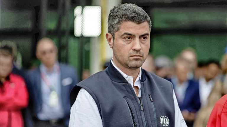 FIA-topman bevestigt: ’Positie wedstrijdleider Michael Masi ter discussie’