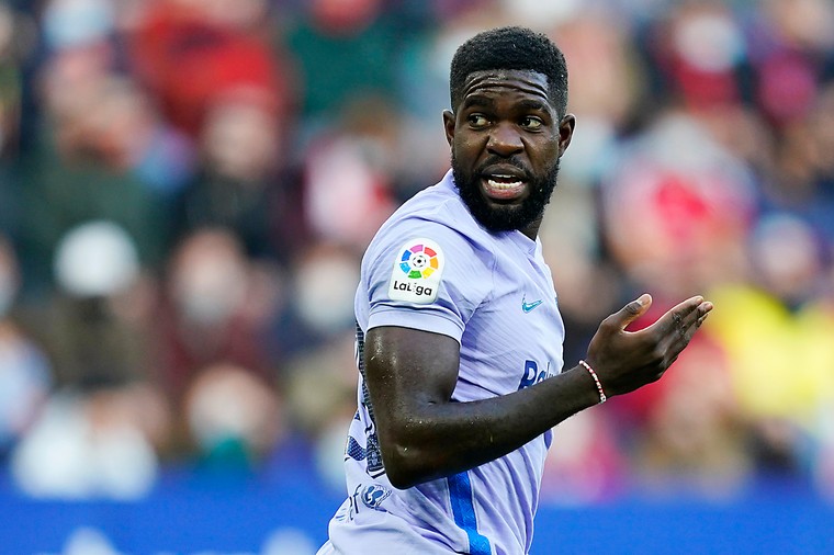 Umtiti tekent nieuw contract bij Barça en opent zo de deur voor Ferran Torres