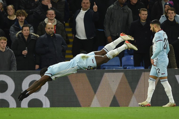 West Ham houdt Premier League-topscorer aller tijden Antonio binnenboord