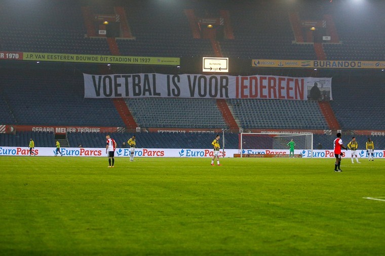 Rutte bevestigt: publiek weer welkom in stadions