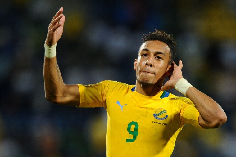 Aubameyang verlaat Afrika Cup voor verder onderzoek naar milde hartklachten