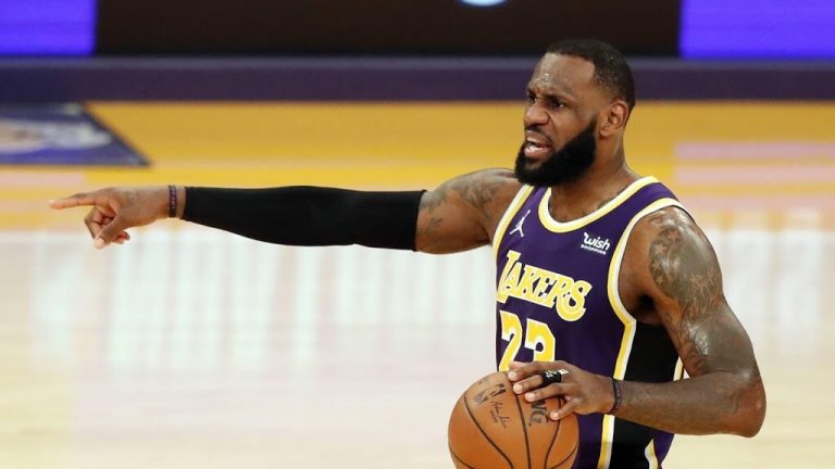 Lakers langs Jazz maar verliezen Davis