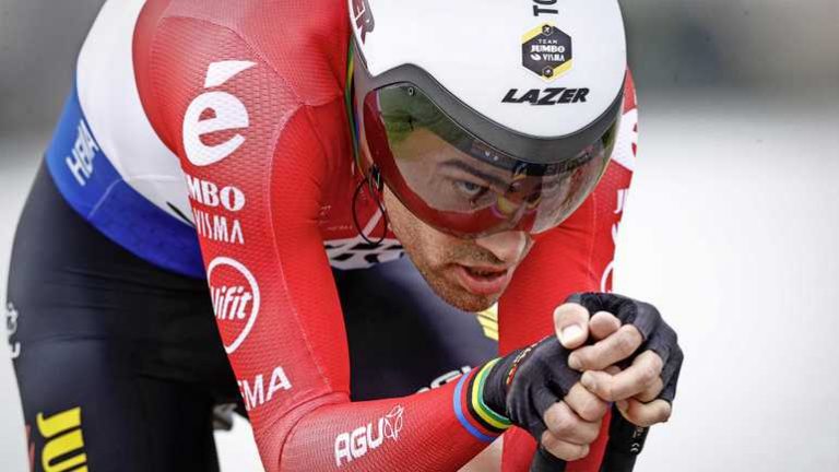Tom Dumoulin rijdt uitstekende tijdrit in UAE Tour en pakt tijd op Pogacar