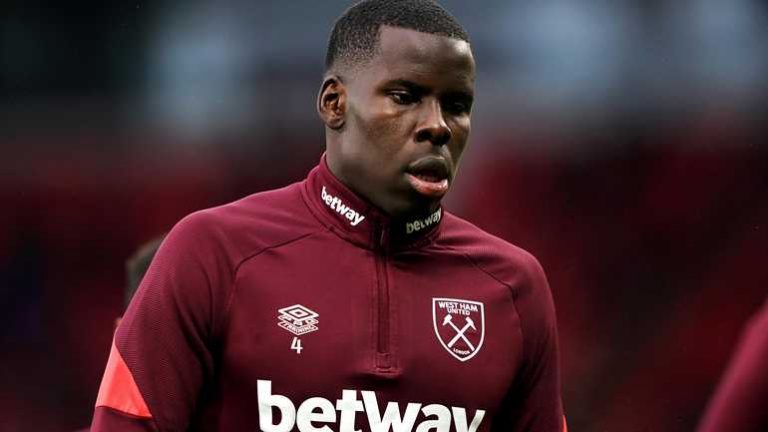 West Ham-verdediger Kurt Zouma in opspraak na het trappen van zijn kat