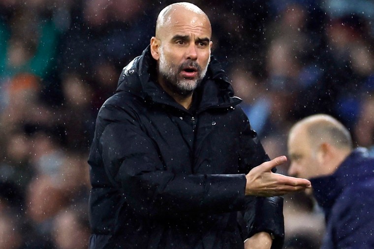 Guardiola gaat handig om met vraag over contractsituatie