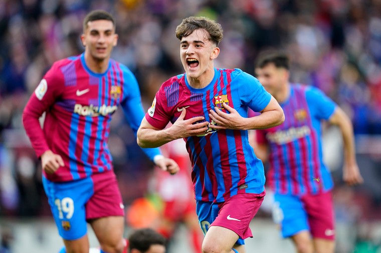 Barcelona legt Atlético over de knie in spectaculaire topper