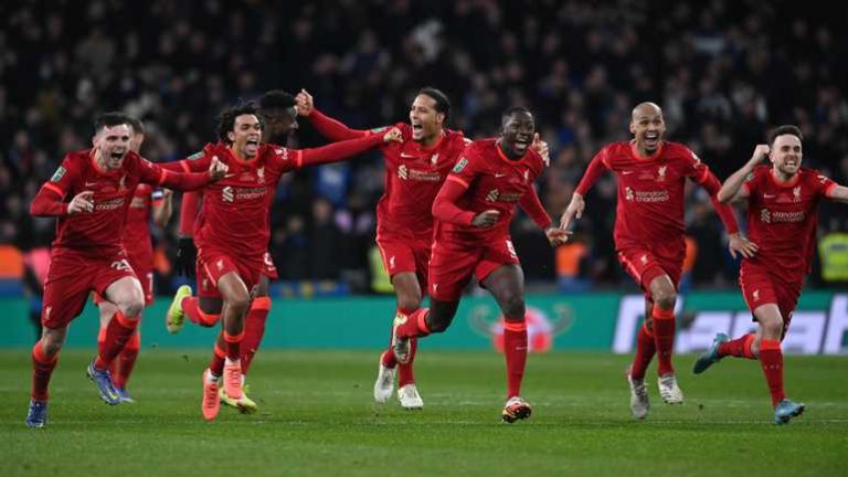Liverpool na zinderende penaltyreeks winnaar League Cup