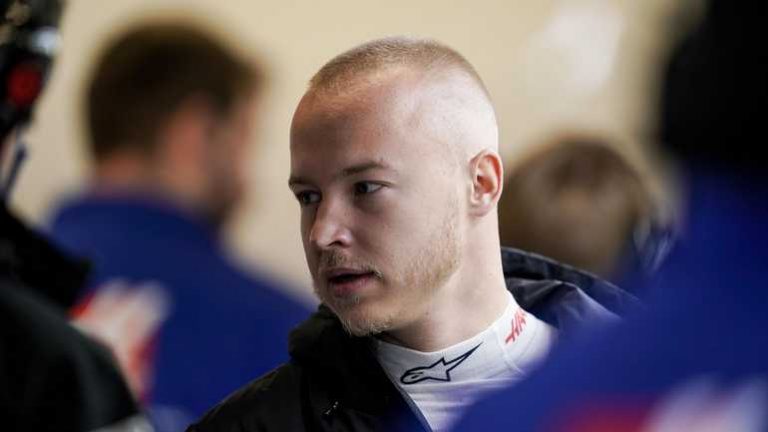 Formule 1-team Haas ontslaat Rus Nikita Mazepin vanwege oorlog in Oekraïne