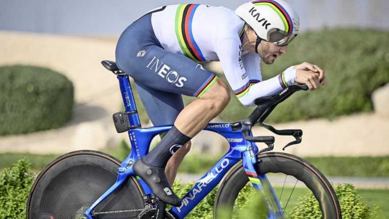 Oppermachtige Filippo Ganna de sterkste in tijdrit in Tirreno-Adriatico