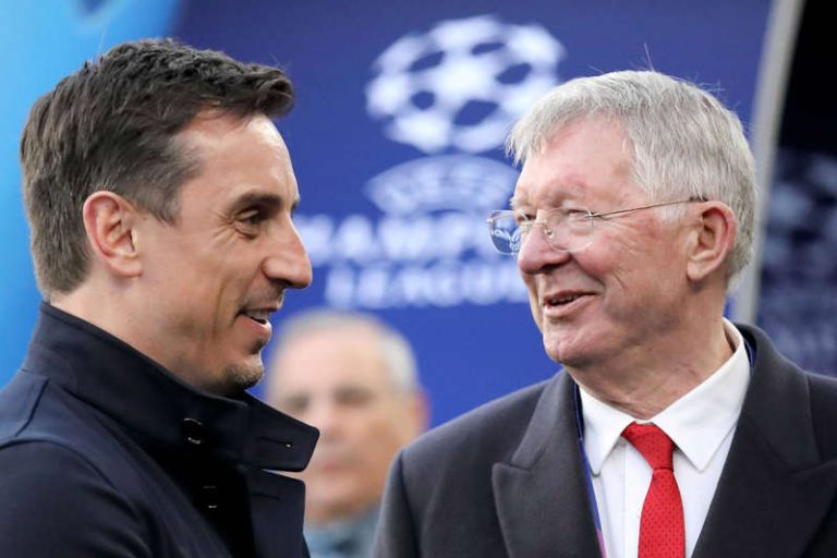 Gary Neville: ‘Niemand van United zou in de basis staan bij City’