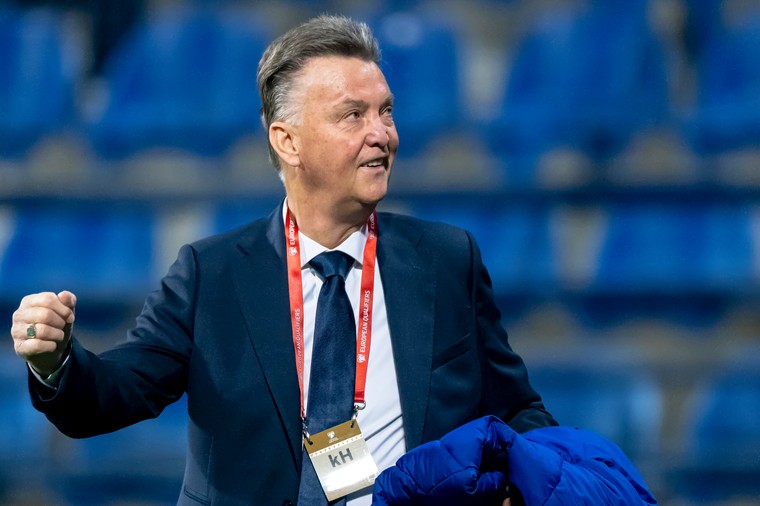 Van Gaal kondigt veel wisselingen aan op weg naar WK