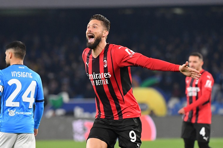 Giroud laat zich niet uit de wedstrijd schoppen en brengt Milan weer aan kop